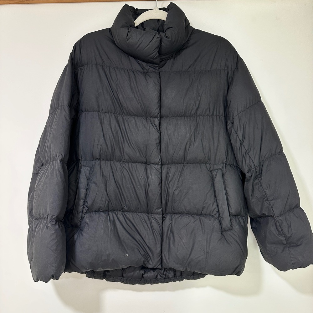Uniqlo Ultra Light Down Puffer Jacket Womens S Black Packable 421618 Small Tear